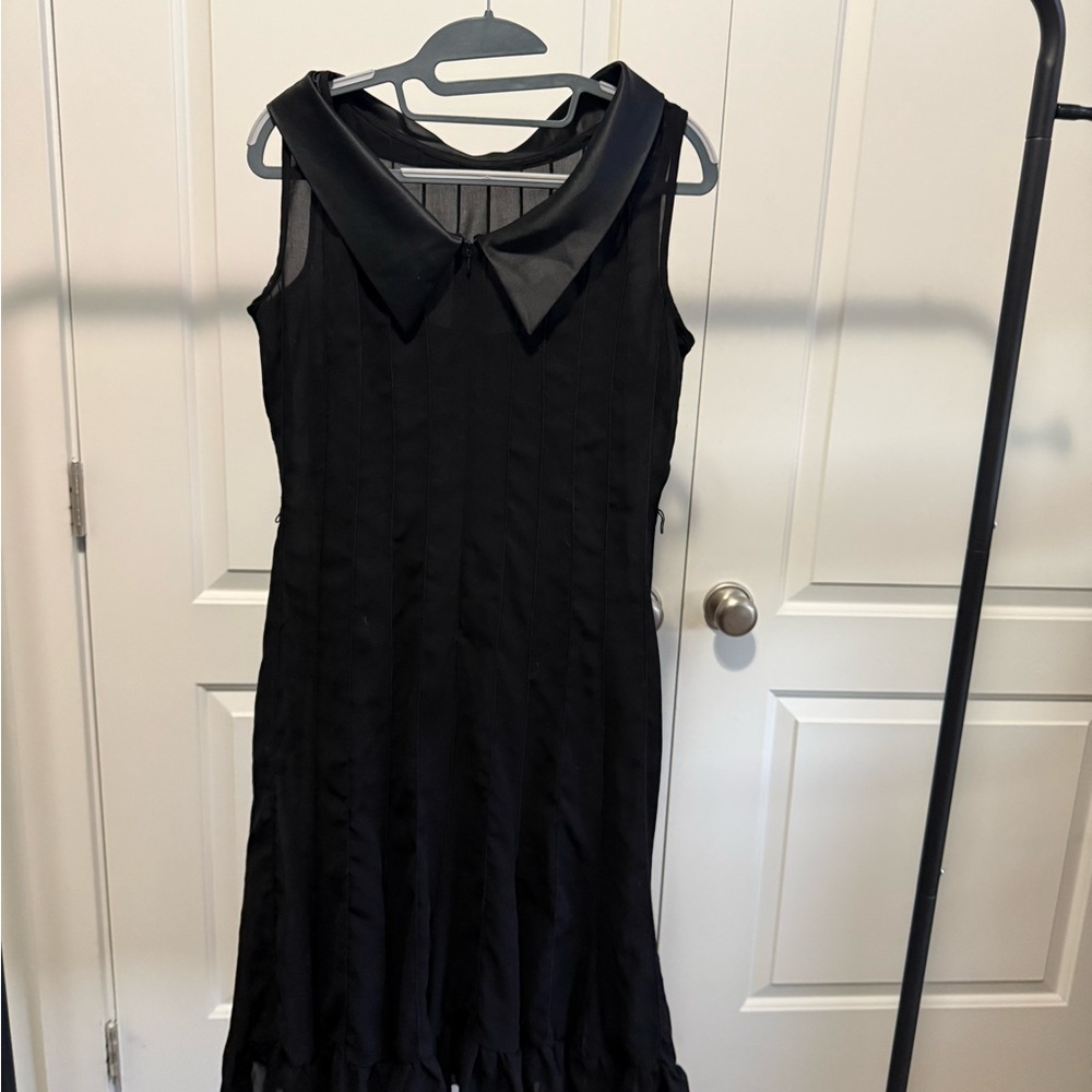Sandra Darren Black Pleated Midi Dress – Size 6 – Sleeveless Chiffon